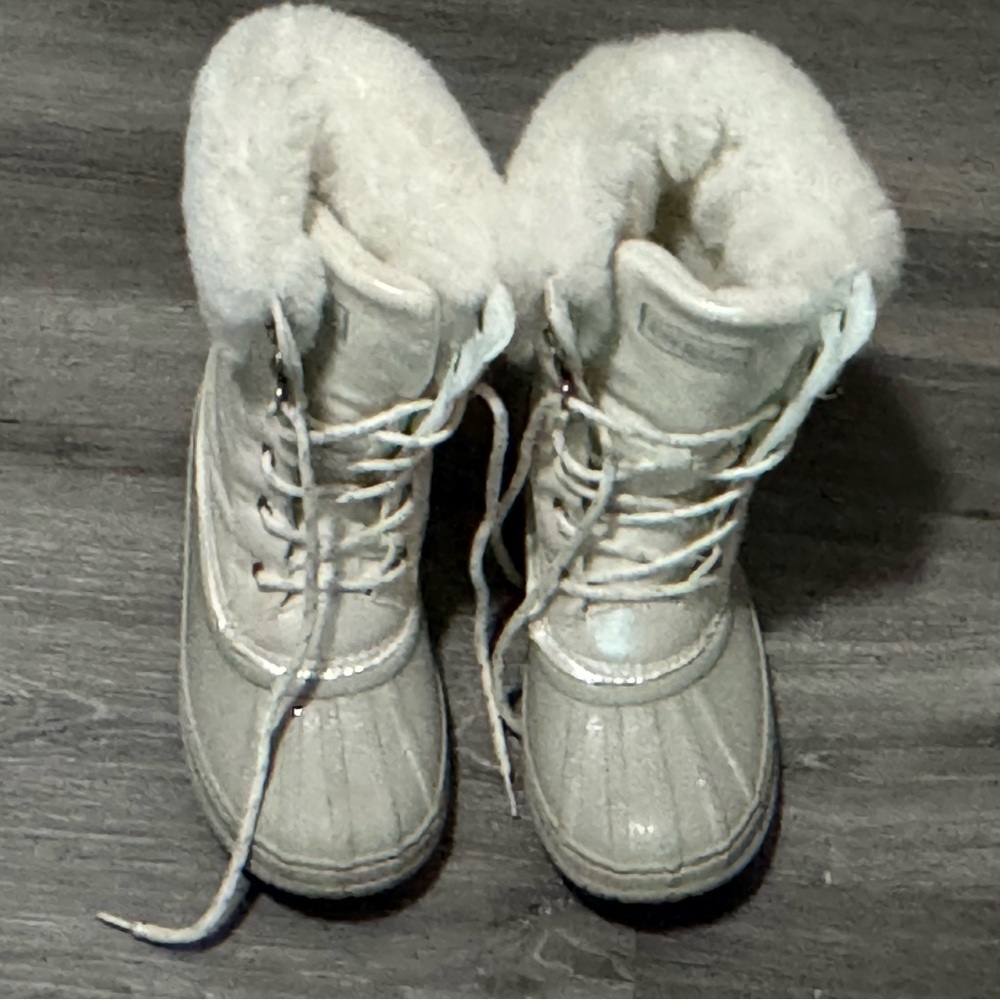 Eva & Zoe Elsie Style Girls Fur Lined Boots